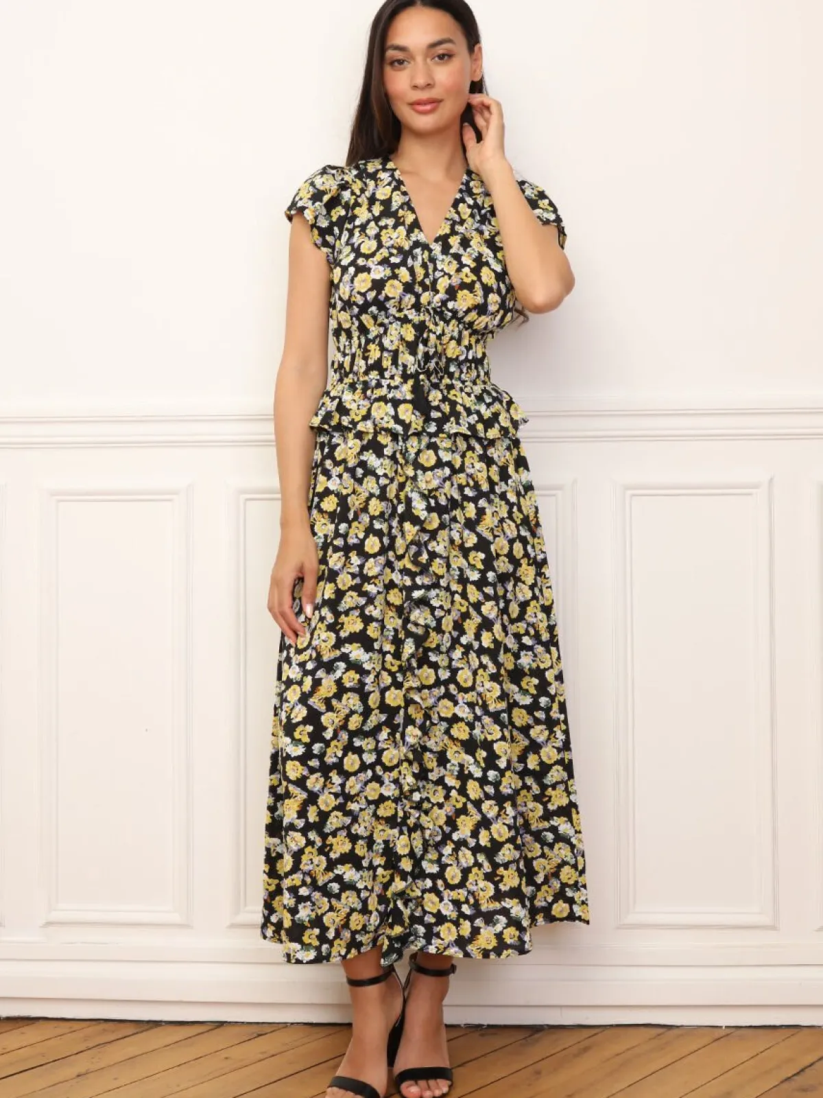 New La Modeuse Robe florale à effet corset et volants Noir