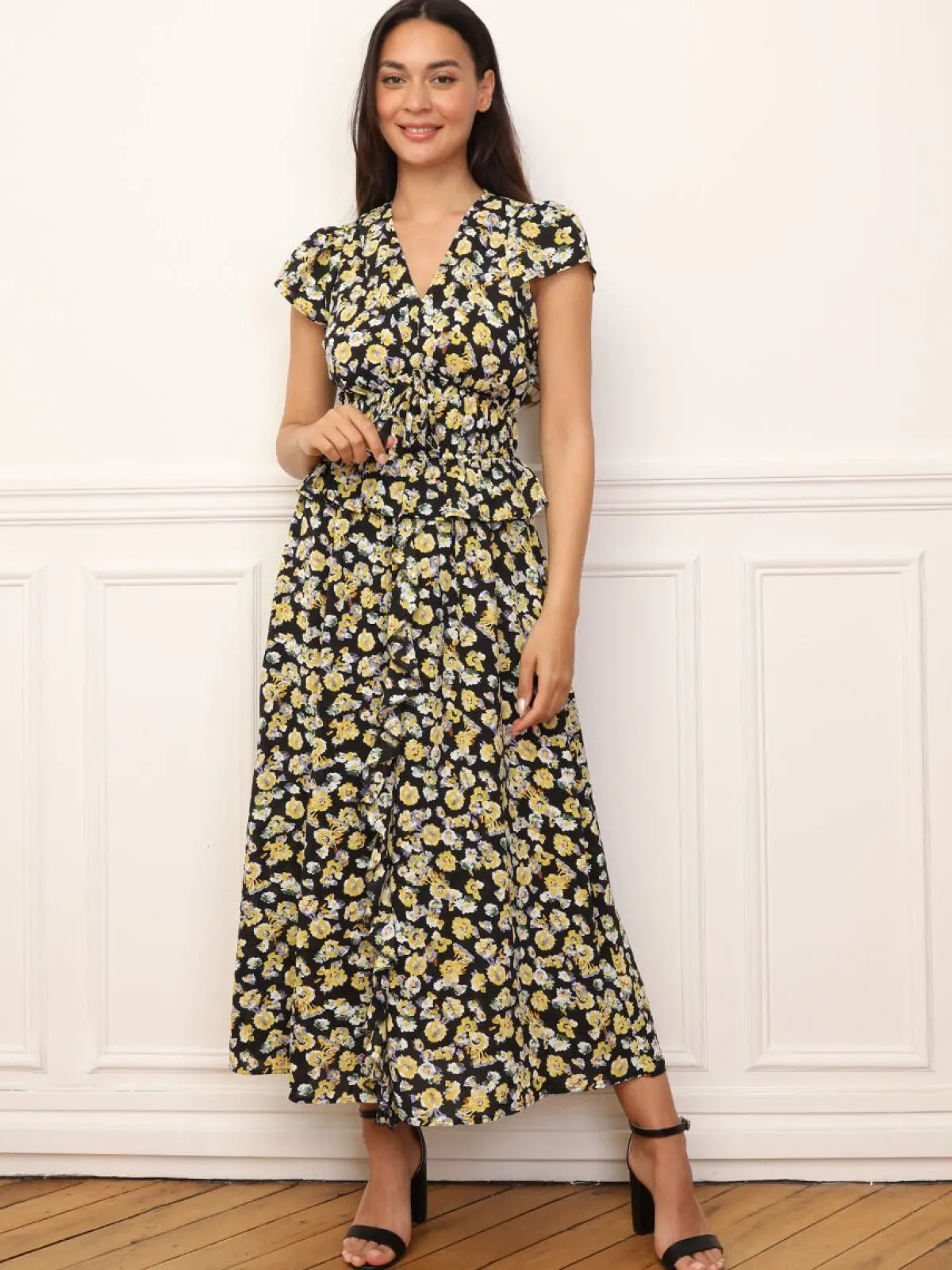 New La Modeuse Robe florale à effet corset et volants Noir