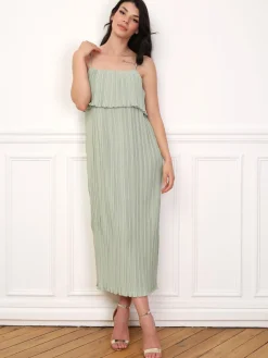 La Modeuse Robe fluide et plissée à volants Vertclair