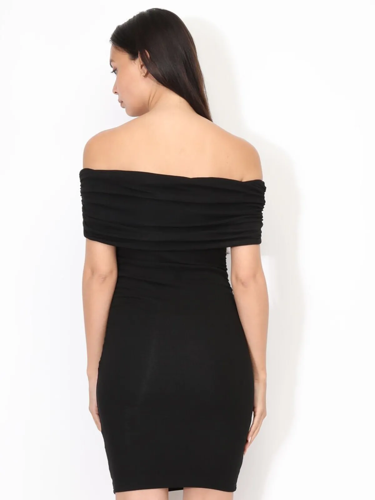 Best La Modeuse Robe froncée à encolure bardot Noir