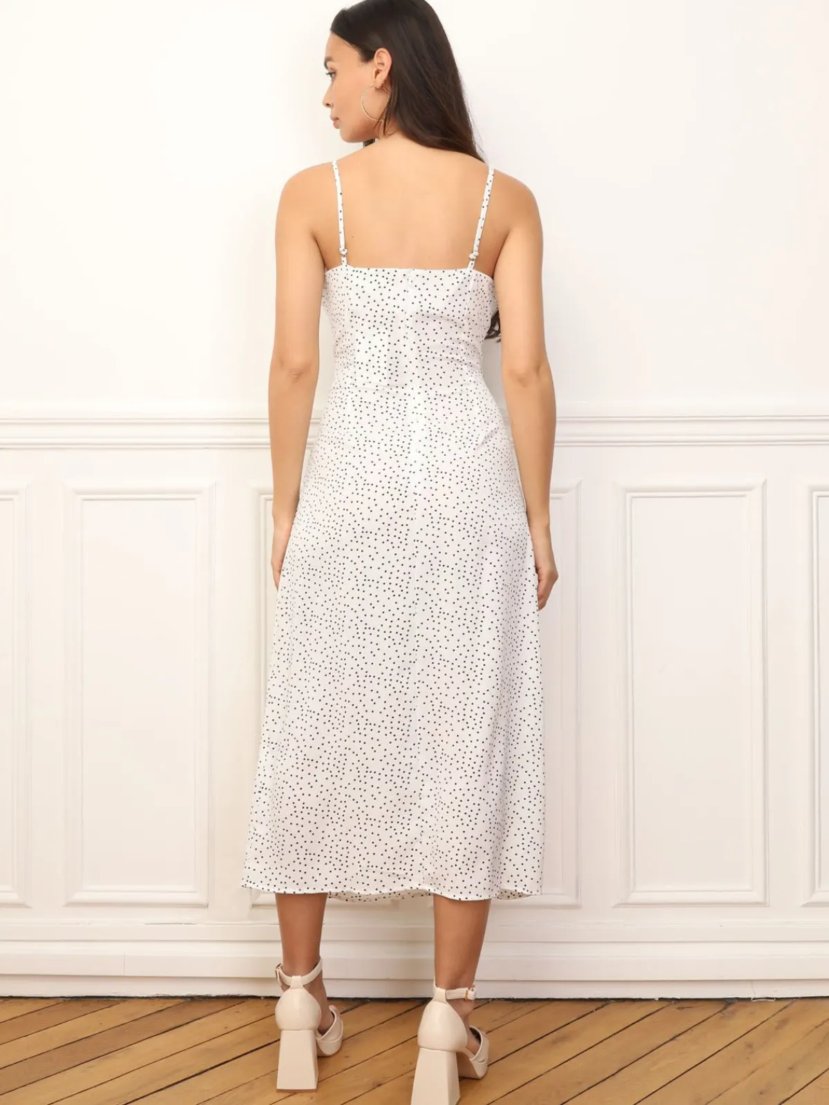New La Modeuse Robe froncée et fendue à pois Blanc