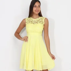 New La Modeuse Robe avec dentelle Jaune