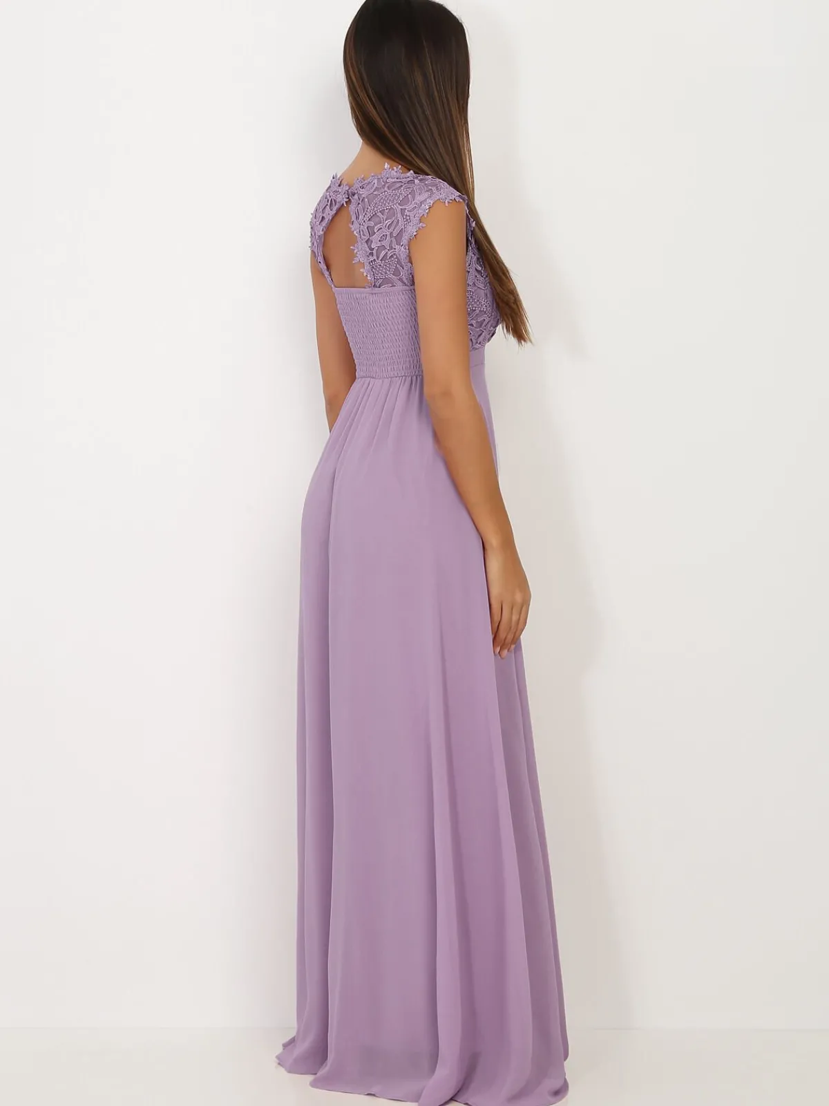 Hot La Modeuse Robe longue à dentelle grandes tailles. Violetclair