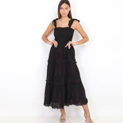 La Modeuse Robe longue à volants et broderie Noir