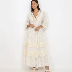 Online La Modeuse Robe longue en broderie anglaise à volants Beige