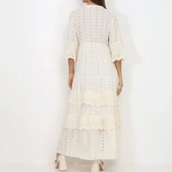 Online La Modeuse Robe longue en broderie anglaise à volants Beige