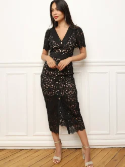 Outlet La Modeuse Robe longue en dentelle à boutons Noir
