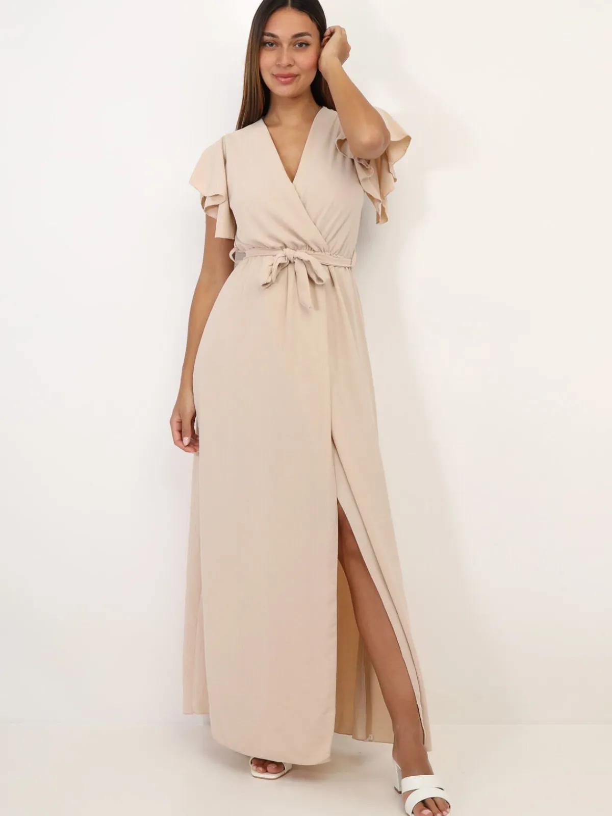 Outlet La Modeuse Robe longue fendue à col cache coeur Beige
