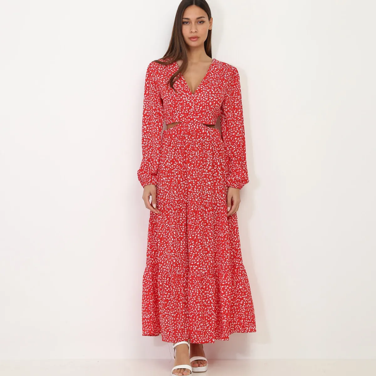 Hot La Modeuse Robe longue fleurie à découpes Rouge