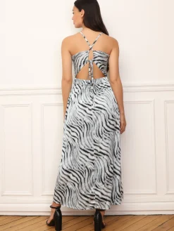 La Modeuse Robe longue froncée à motif zébré Noir