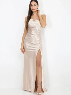 La Modeuse Robe longue satinée à col bénitier Beige