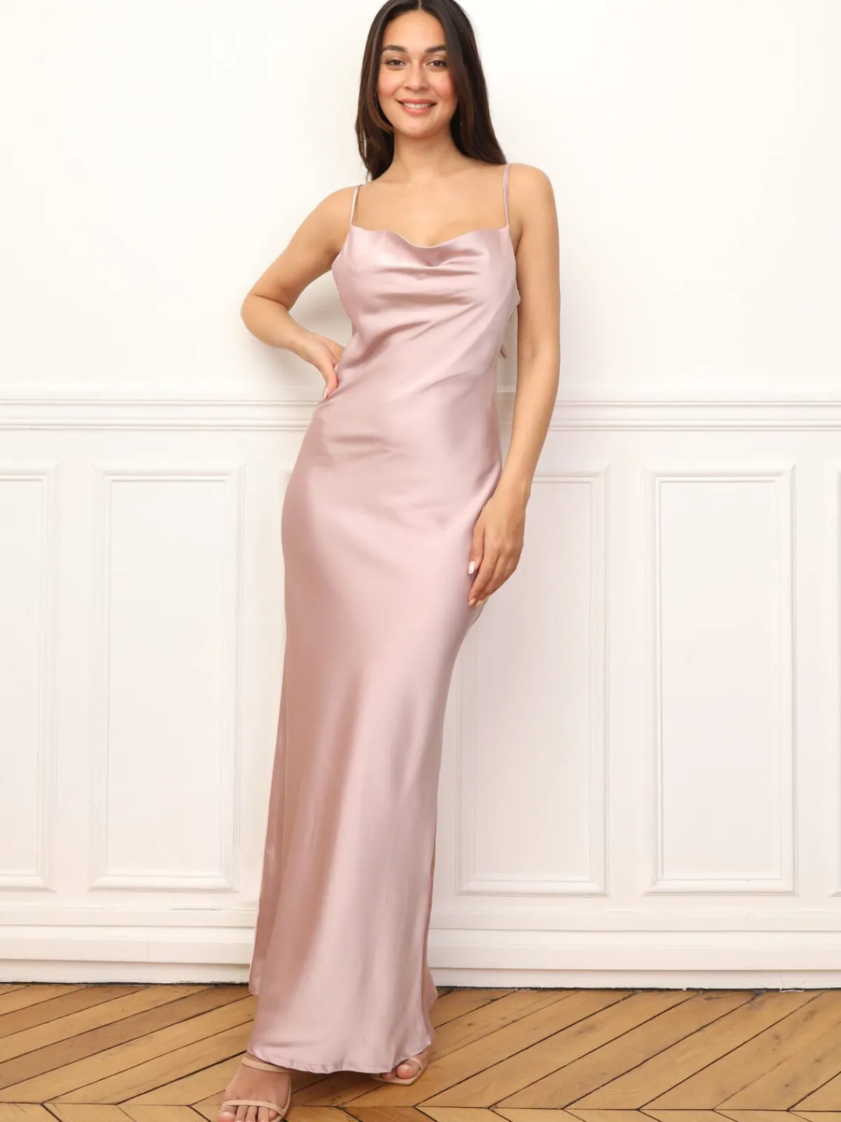Outlet La Modeuse Robe longue satinée à col bénitier VieuxRose