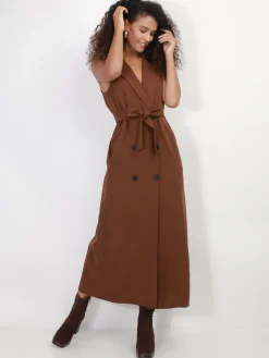New La Modeuse Robe longue style blazer à nouer Marron