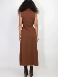 New La Modeuse Robe longue style blazer à nouer Marron
