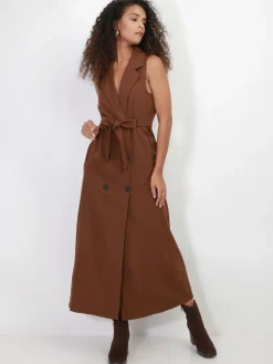 New La Modeuse Robe longue style blazer à nouer Marron