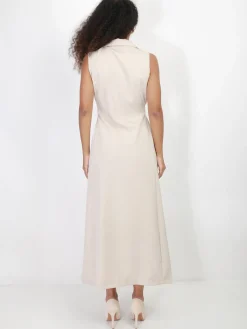 La Modeuse Robe longue style blazer à nouer Beige