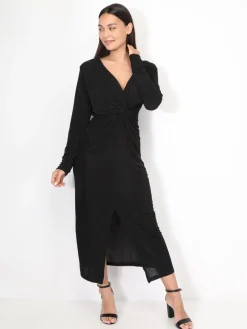 Discount La Modeuse Robe longue torsadée et fendue Noir