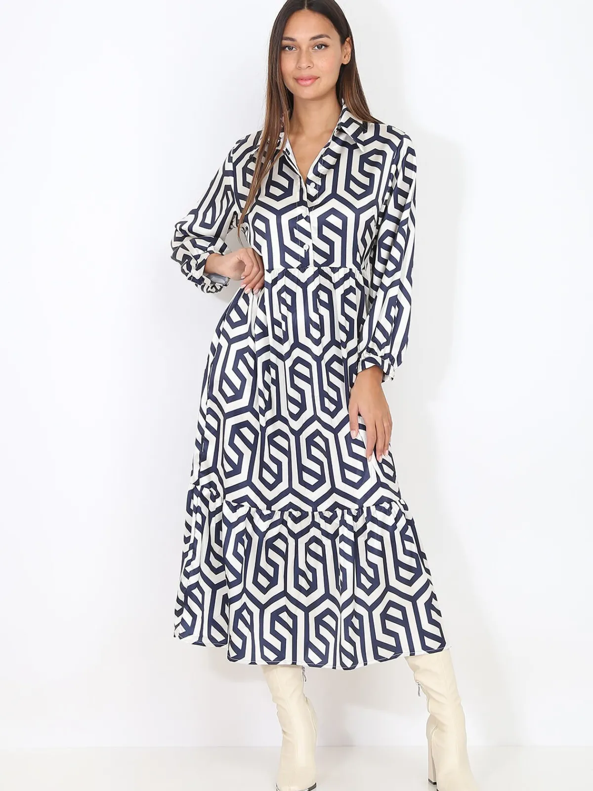Online La Modeuse Robe longue évasée à motif rétro BleuMarine