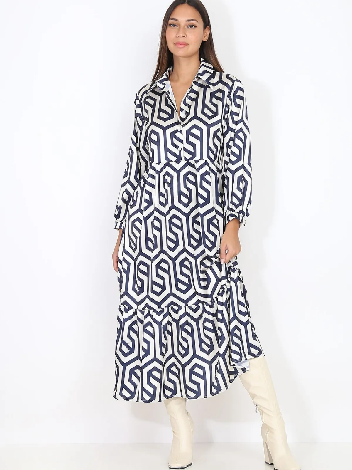 Online La Modeuse Robe longue évasée à motif rétro BleuMarine