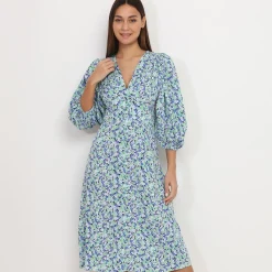 Online La Modeuse Robe mi-longue fleurie à manches bouffantes Vert