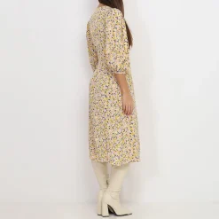 Sale La Modeuse Robe mi-longue fleurie à manches bouffantes Violet