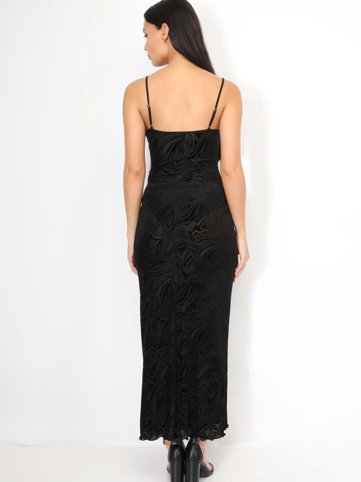 Outlet La Modeuse Robe moulante en velours zébré Noir