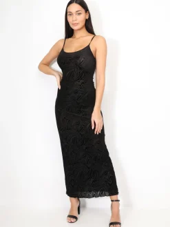 Outlet La Modeuse Robe moulante en velours zébré Noir