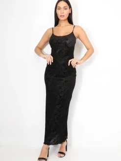 Outlet La Modeuse Robe moulante en velours zébré Noir