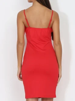 Clearance La Modeuse Robe moulante et fendue à plumes Rouge