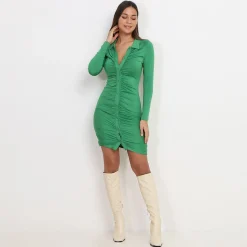 Clearance La Modeuse Robe moulante froncée à boutons Vert