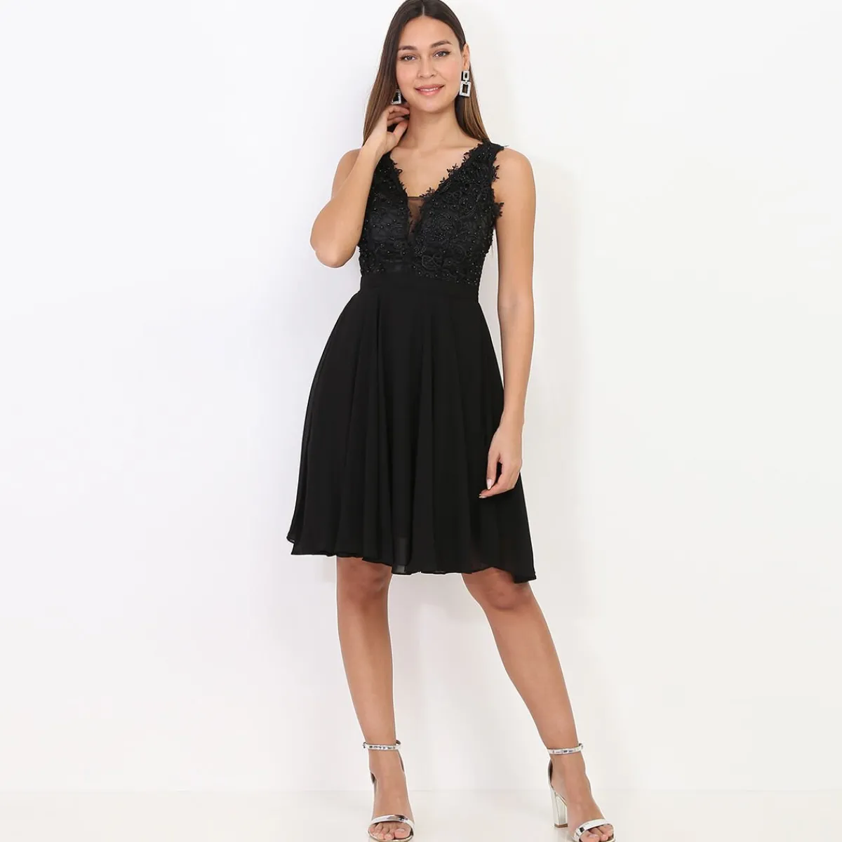 Hot La Modeuse Robe patineuse à broderie et perles Noir