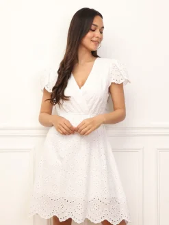 Hot La Modeuse Robe patineuse en broderie anglaise Blanc