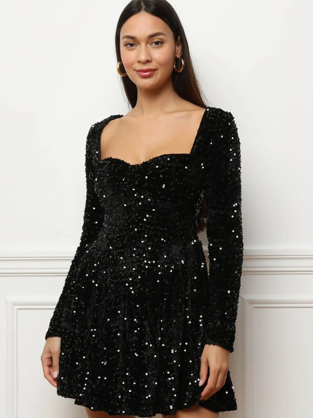 Online La Modeuse Robe patineuse en velours à sequins Noir