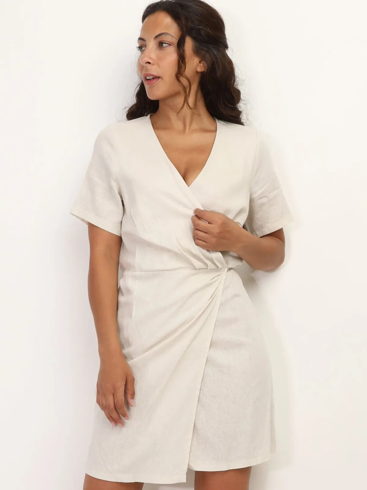 Hot La Modeuse Robe portefeuille en lin Beige