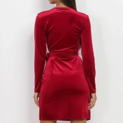 Discount La Modeuse Robe portefeuille en velours Rouge