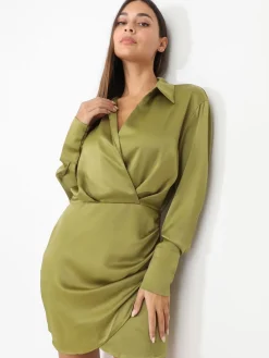 Best La Modeuse Robe portefeuille satinée VertOlive