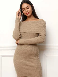 Hot La Modeuse Robe pull à col bardot et sequins Taupe