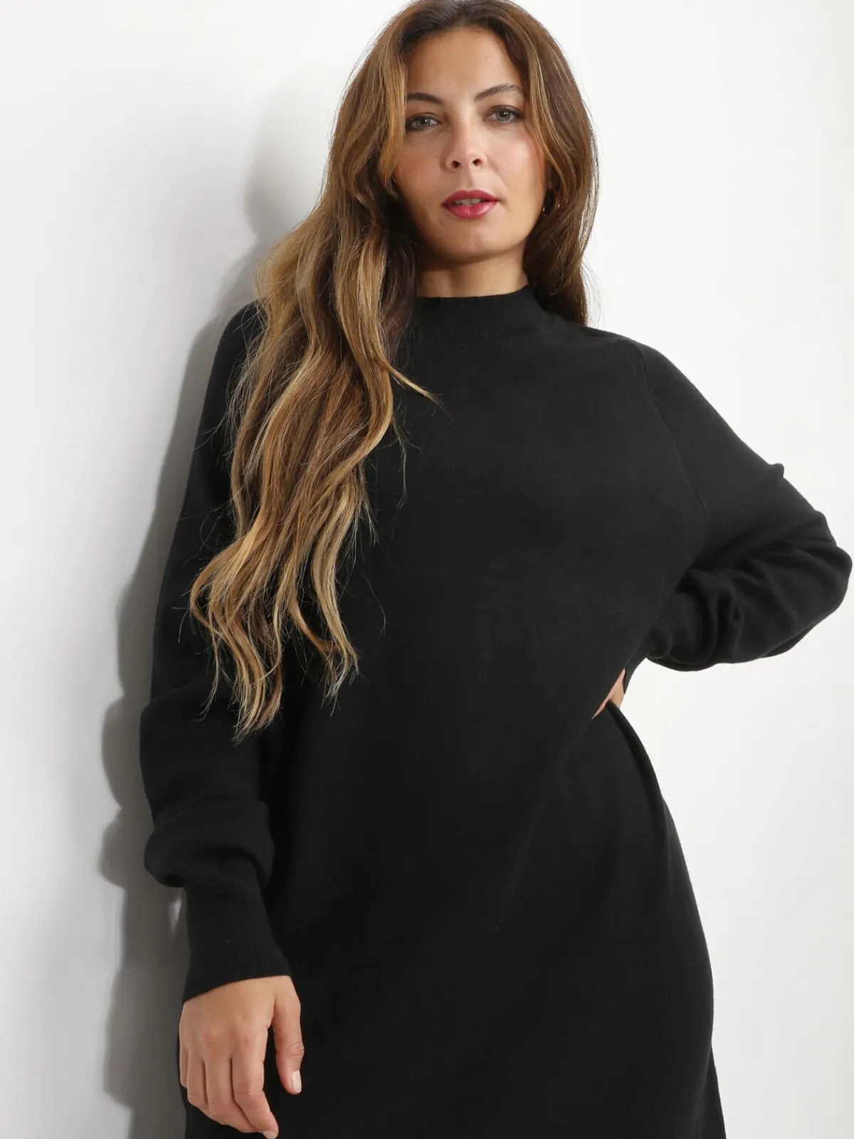 Discount La Modeuse Robe pull longue et ample Noir