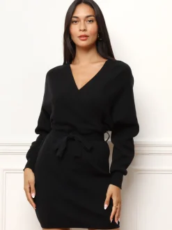 Outlet La Modeuse Robe pull moulante ceinturée Noir