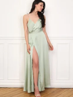 Sale La Modeuse Robe satinée effet portefeuille à bretelles Vertclair