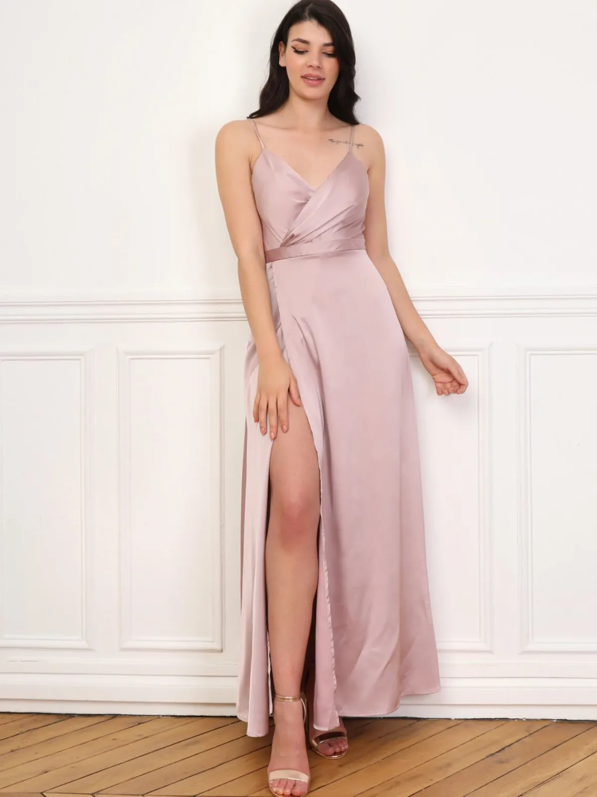 Discount La Modeuse Robe satinée effet portefeuille à bretelles VieuxRose