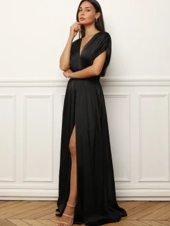 New La Modeuse Robe satinée et froncée style portefeuille Noir