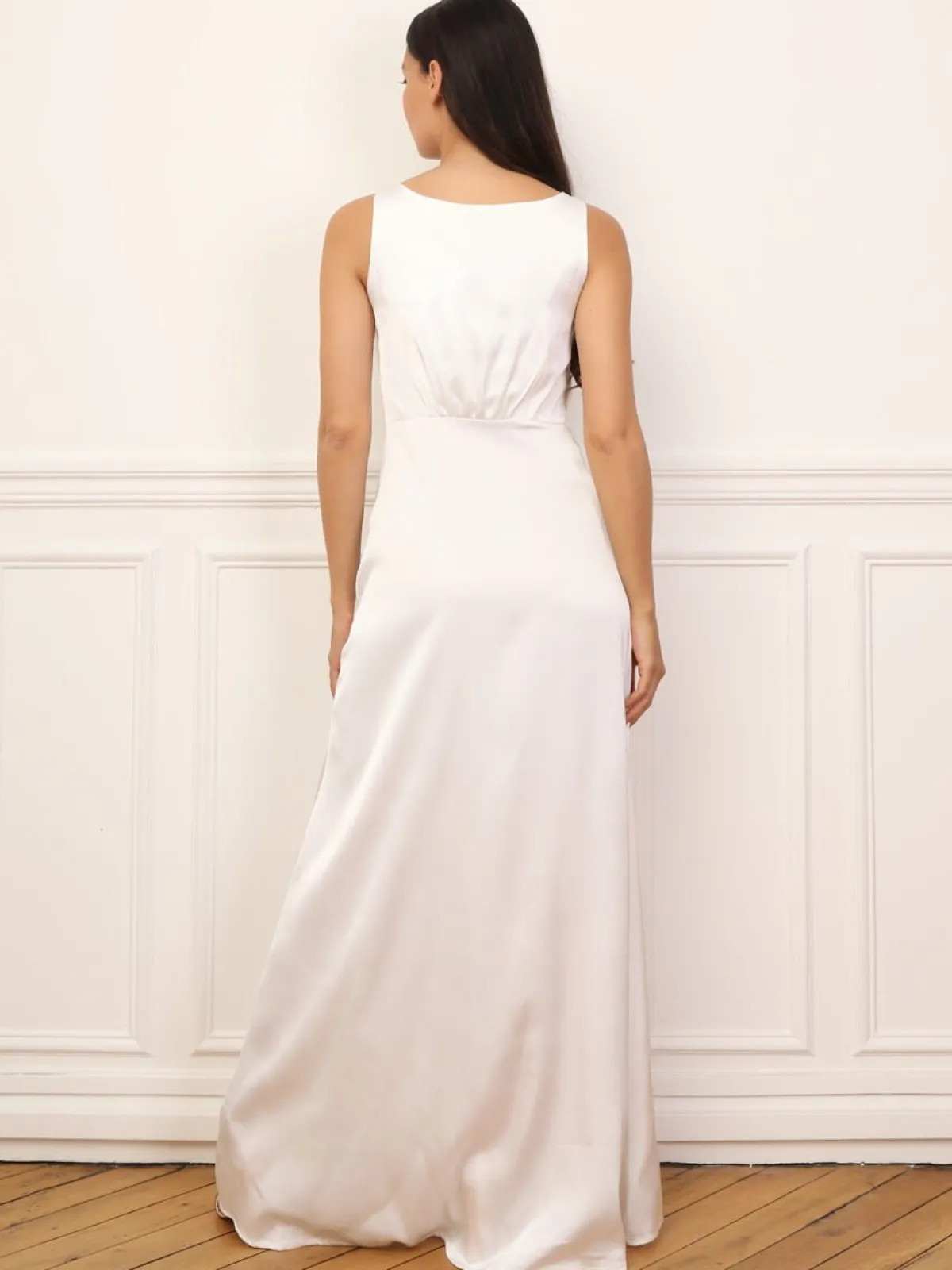 New La Modeuse Robe satinée fendue à boutons Blanc