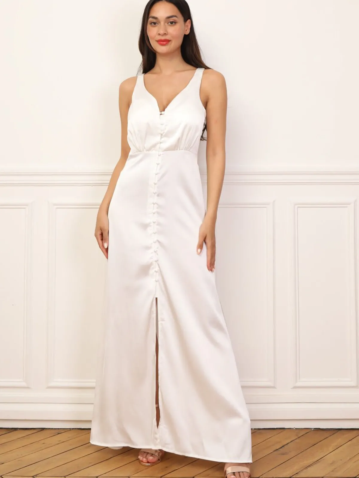 New La Modeuse Robe satinée fendue à boutons Blanc