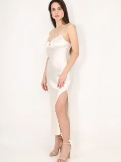Online La Modeuse Robe satinée style corset froncé Beige