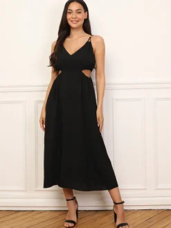 Outlet La Modeuse Robe taille cut out mi-longue Noir