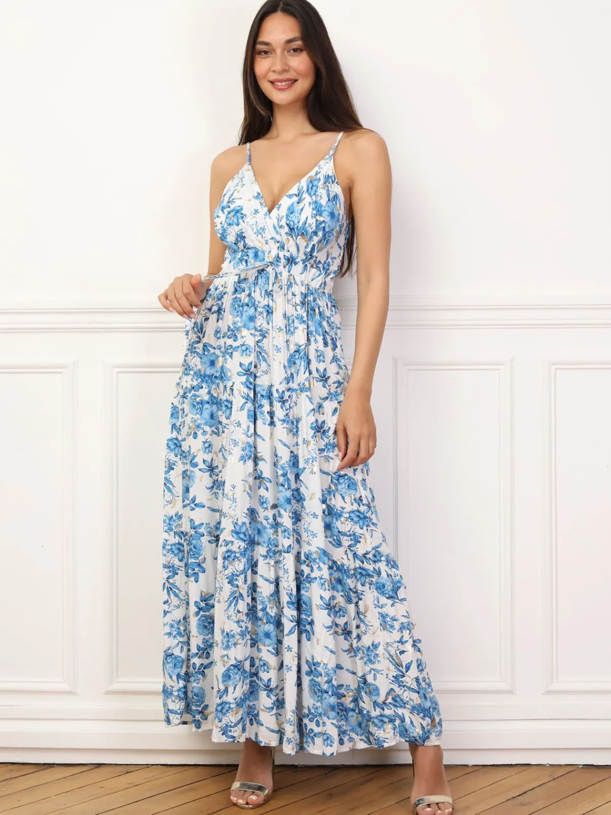 Clearance La Modeuse Robe évasée à motif floral et éclats dorés Bleu