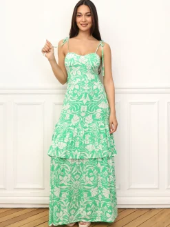 Discount La Modeuse Robe évasée à volants et fleurs Vert