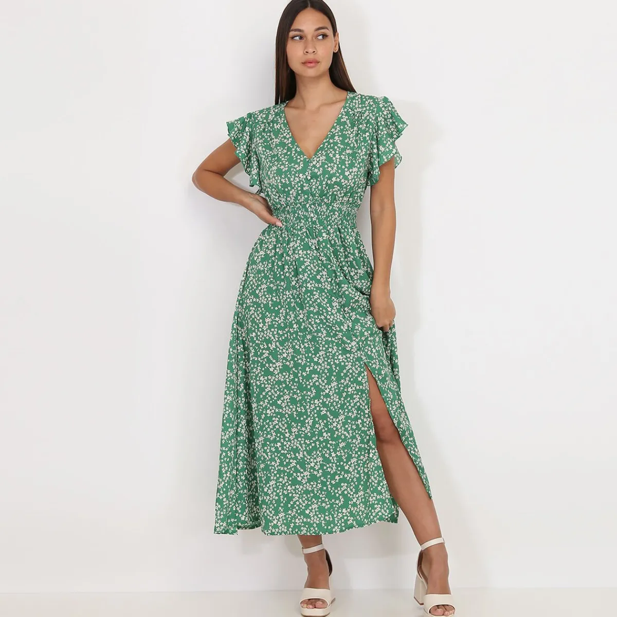 Clearance La Modeuse Robe évasée smockée à fleurs Vert