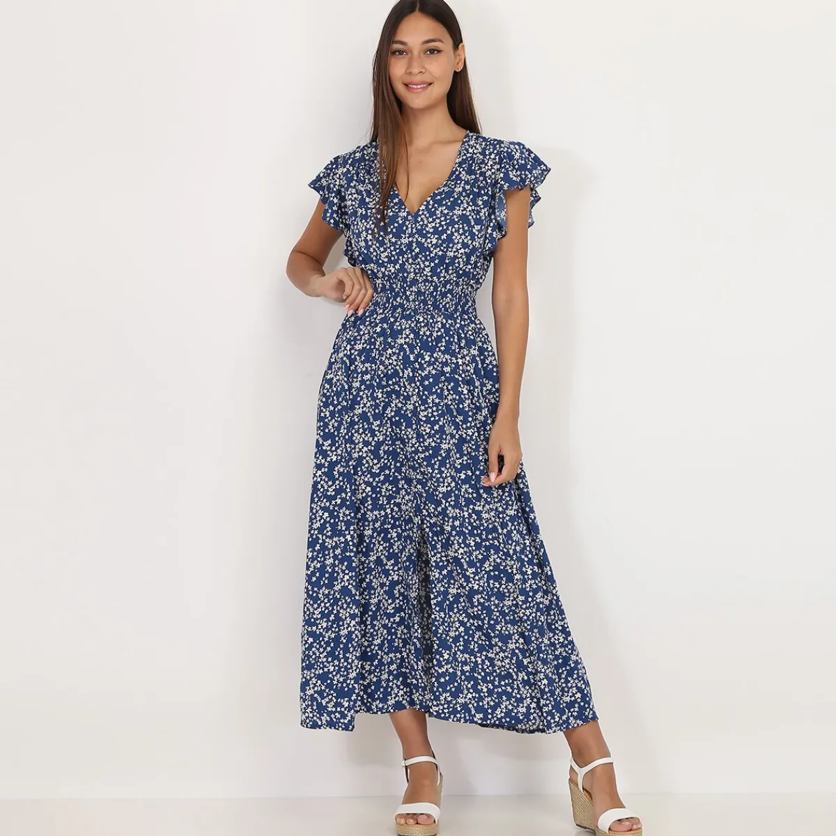 New La Modeuse Robe évasée smockée à fleurs Bleu